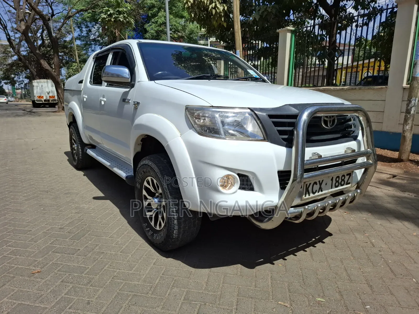 Toyota Hilux 2015 White