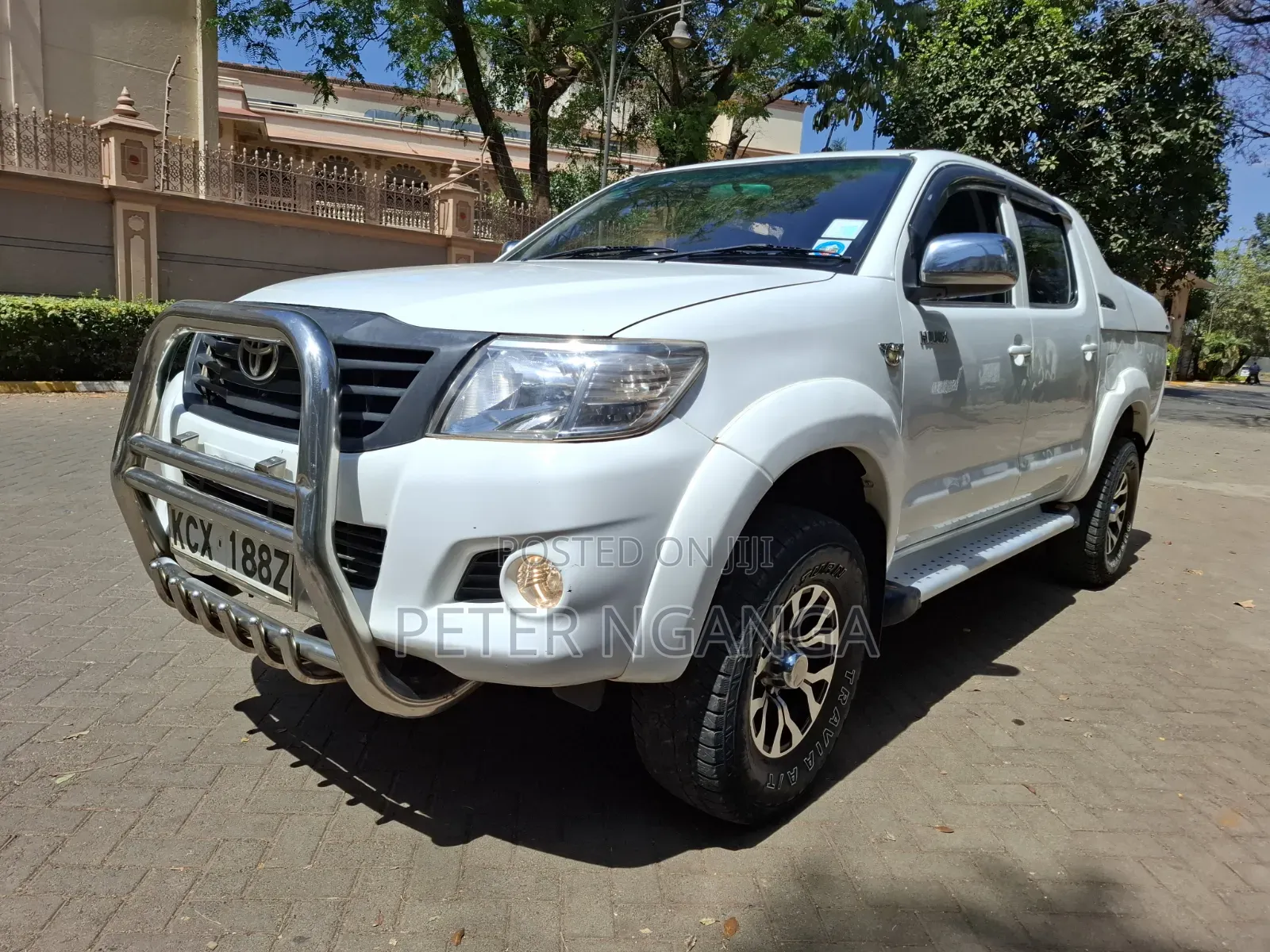 Toyota Hilux 2015 White
