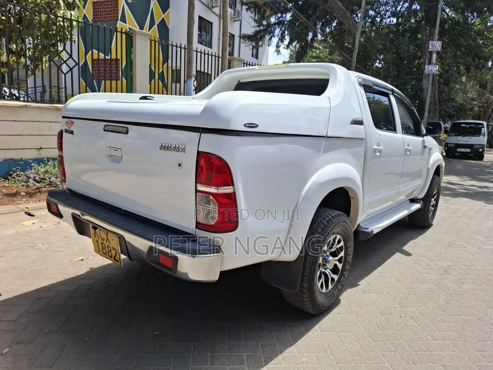 Toyota Hilux 2015 White