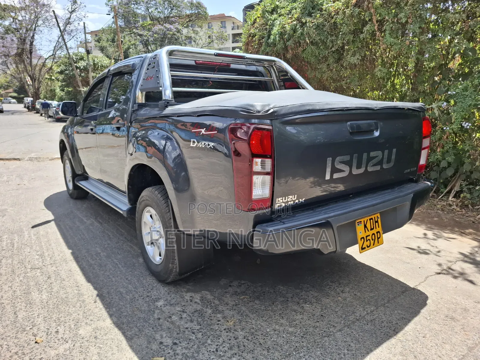 Isuzu D-MAX 2022 Gray