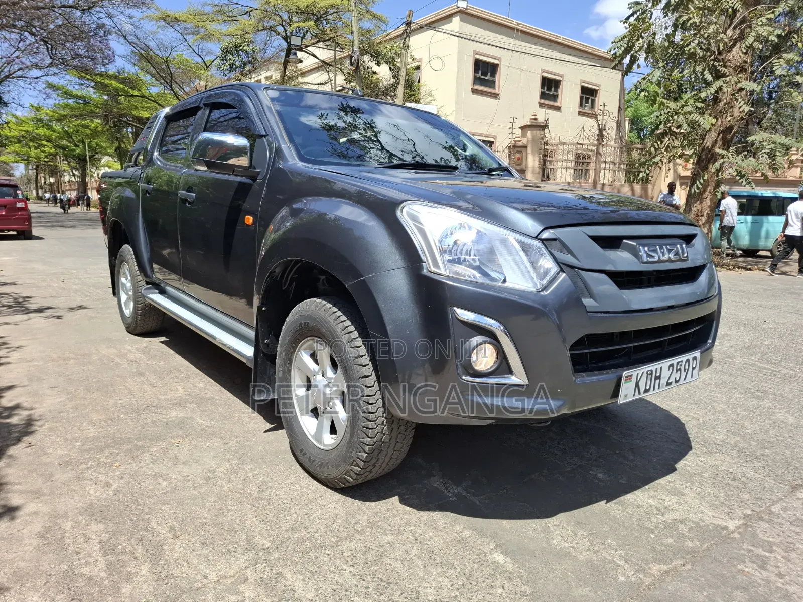 Isuzu D-MAX 2022 Gray