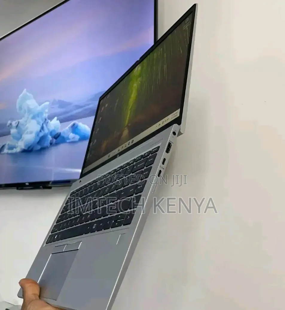 Laptop HP EliteBook 845 G7 8GB AMD Ryzen 5 SSD 256GB