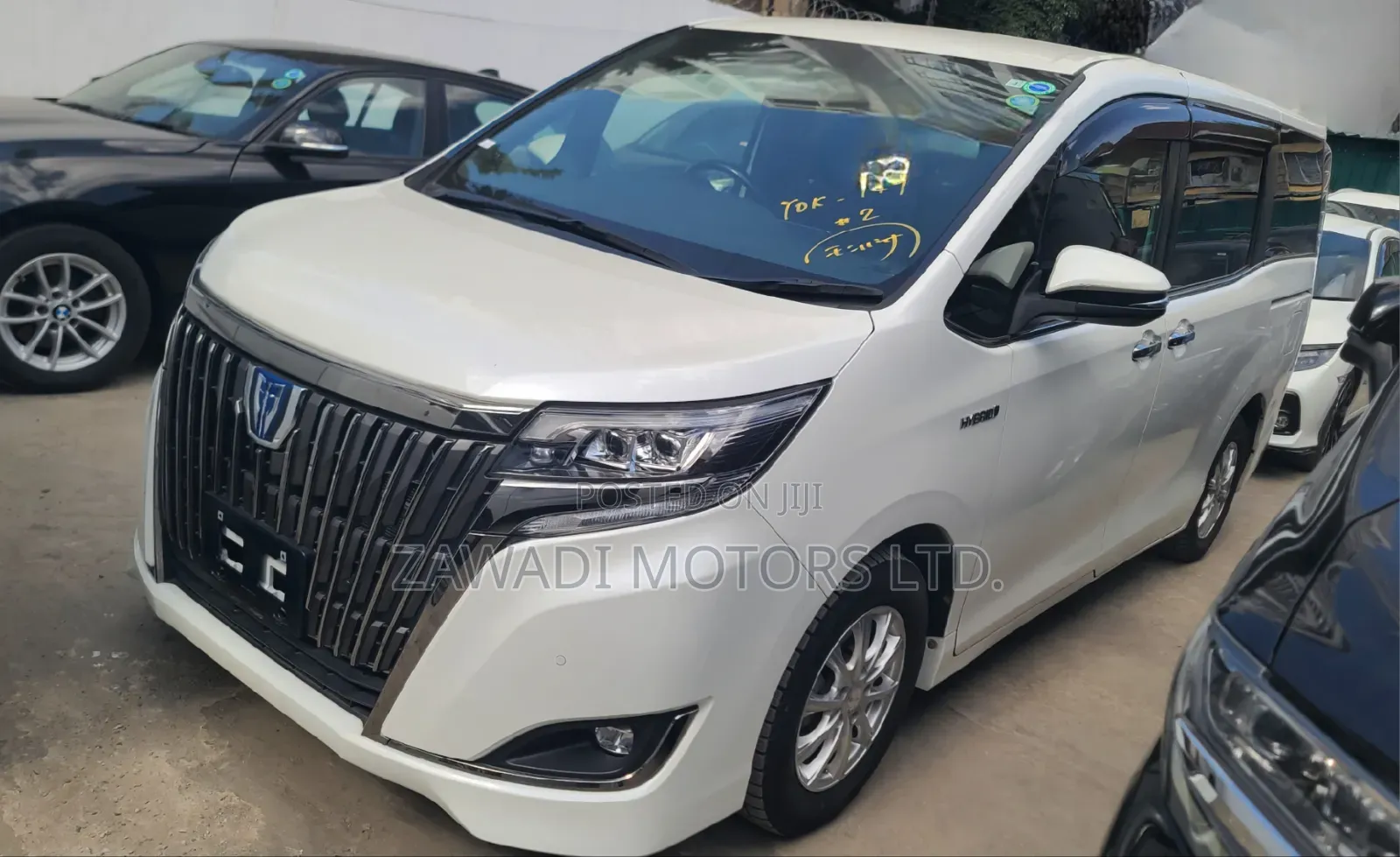 Toyota Esquire 1.8 FWD Hybrid (7 seater) 2019 White