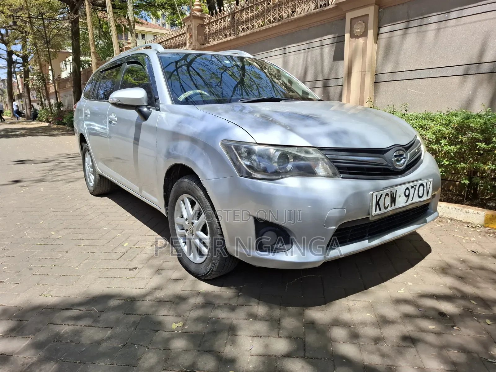 Toyota Corolla Fielder 1.5 Hybrid FWD 2013 Gray