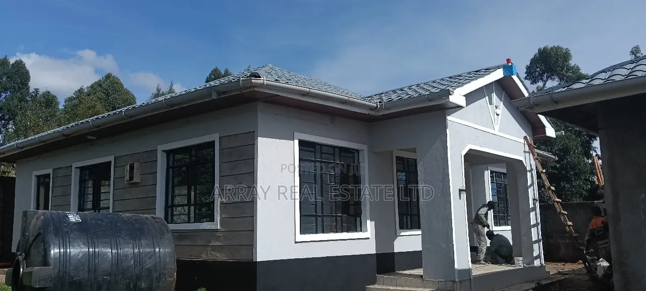 3bdrm Bungalow in Karai for sale