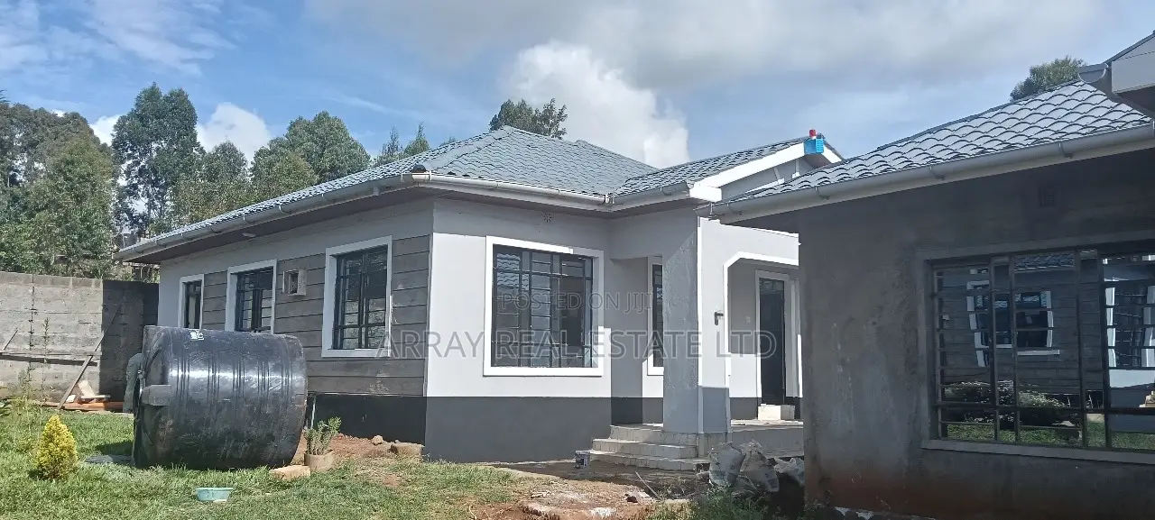 3bdrm Bungalow in Karai for sale