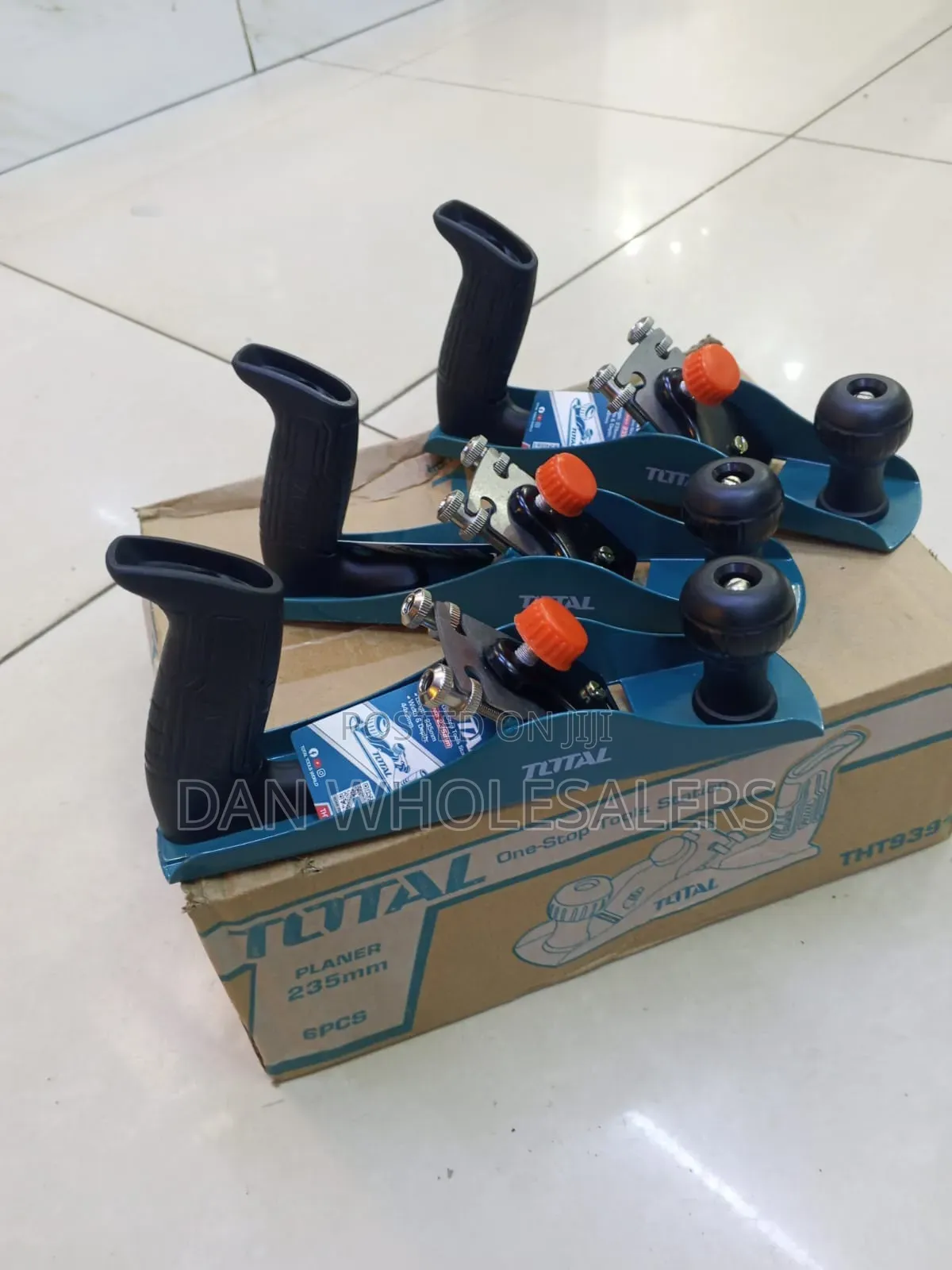 TOTAL Wood Smooth Planer Precision Blade Adjustment Hand Tool