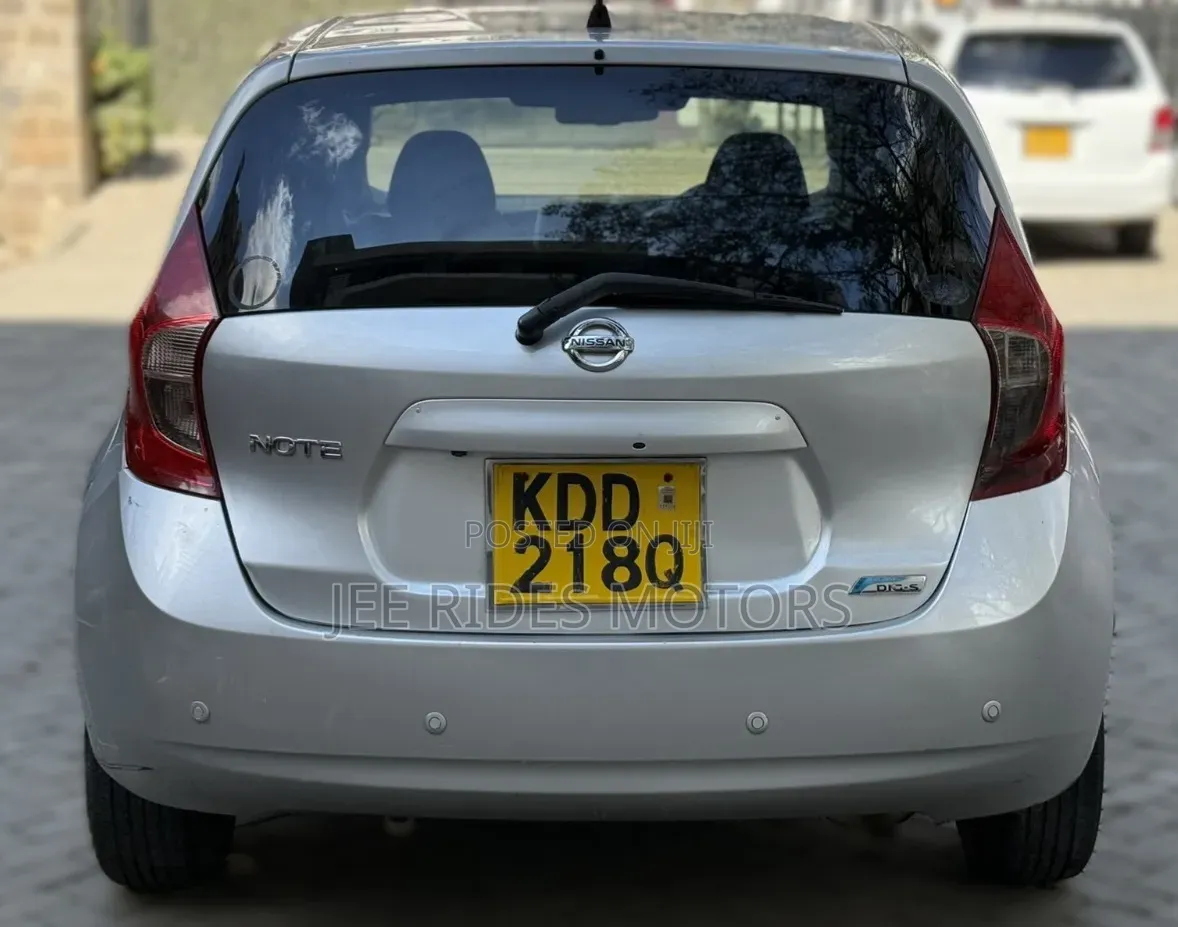 Nissan Note 2014 Silver