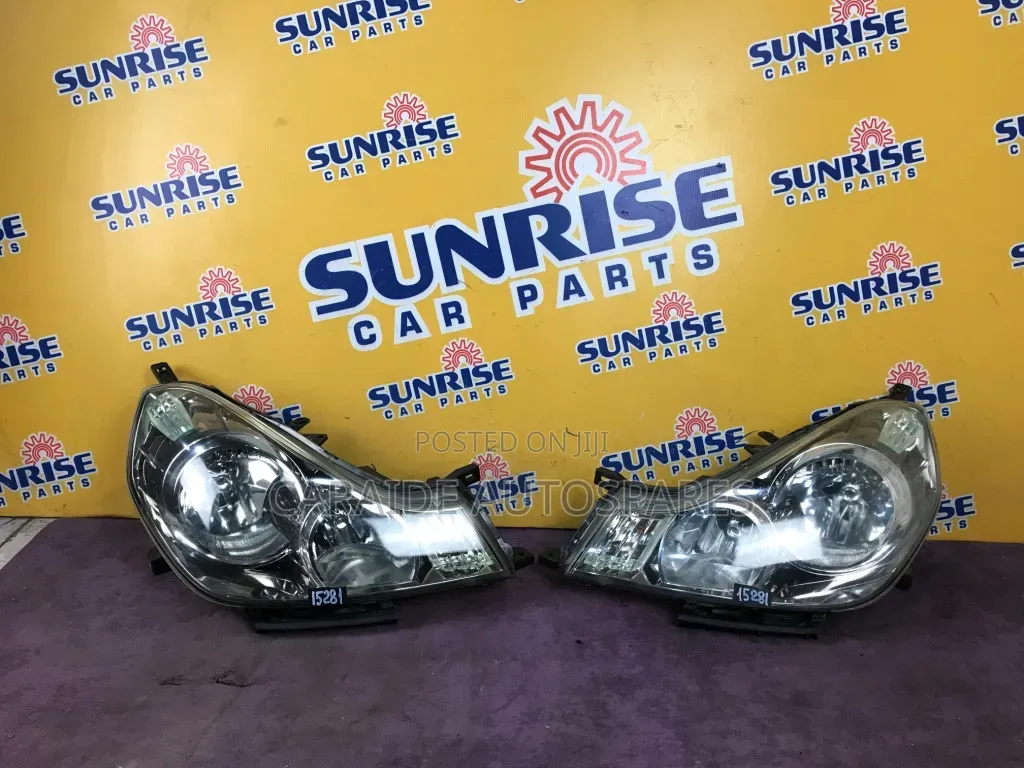 Wingroad 2014/2015 Headlights