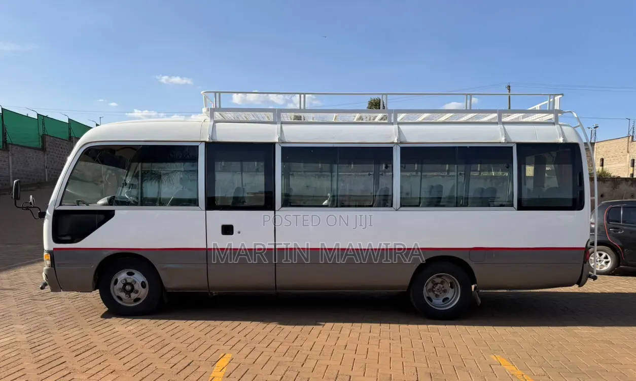 Toyota Coaster 2005 White