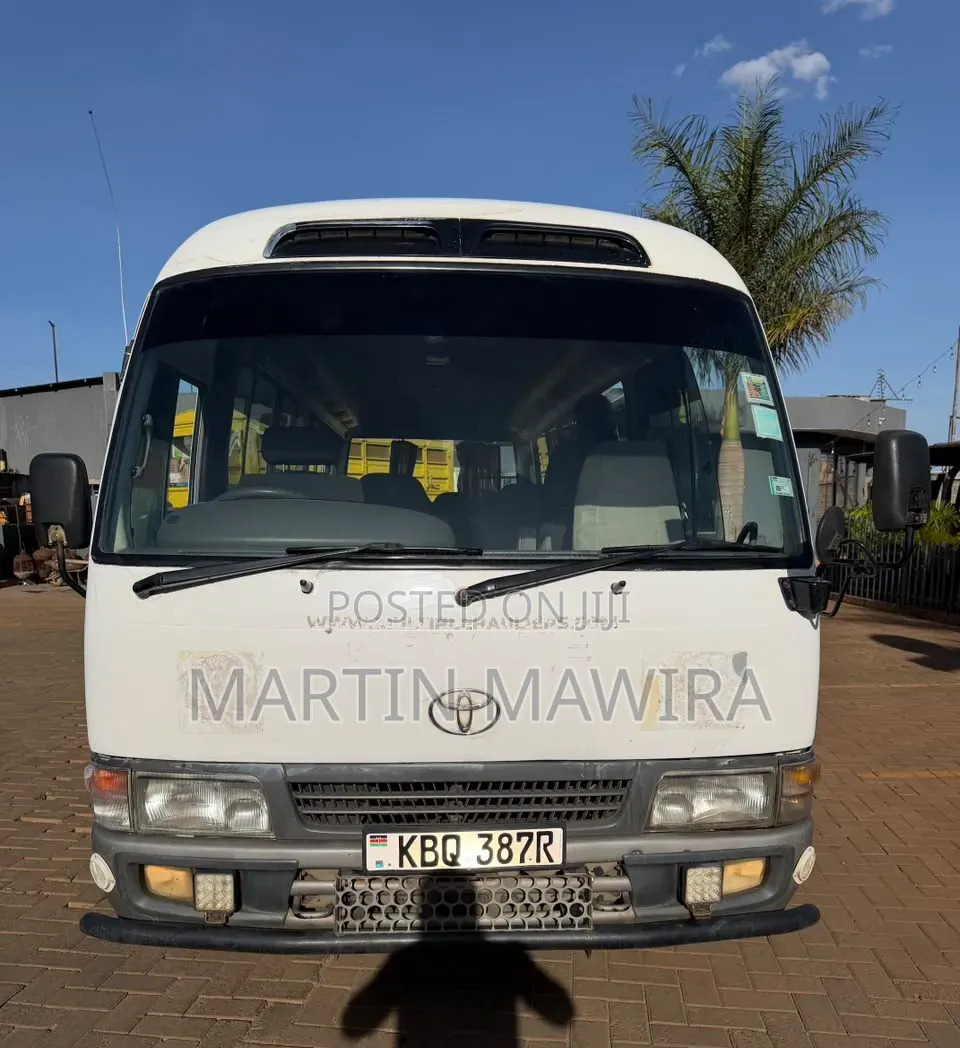 Toyota Coaster 2005 White