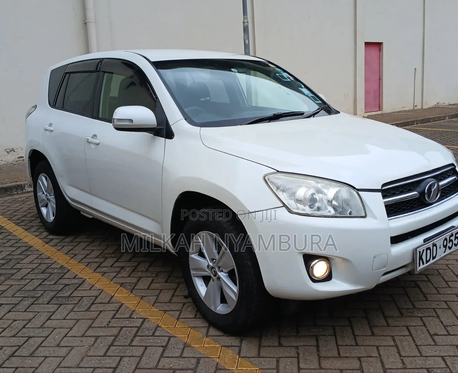 Toyota RAV4 2015 White