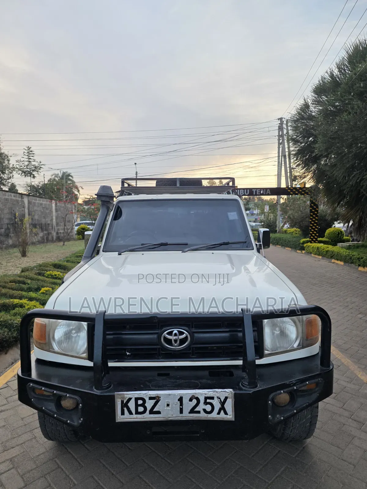 Toyota Land Cruiser 2014 White