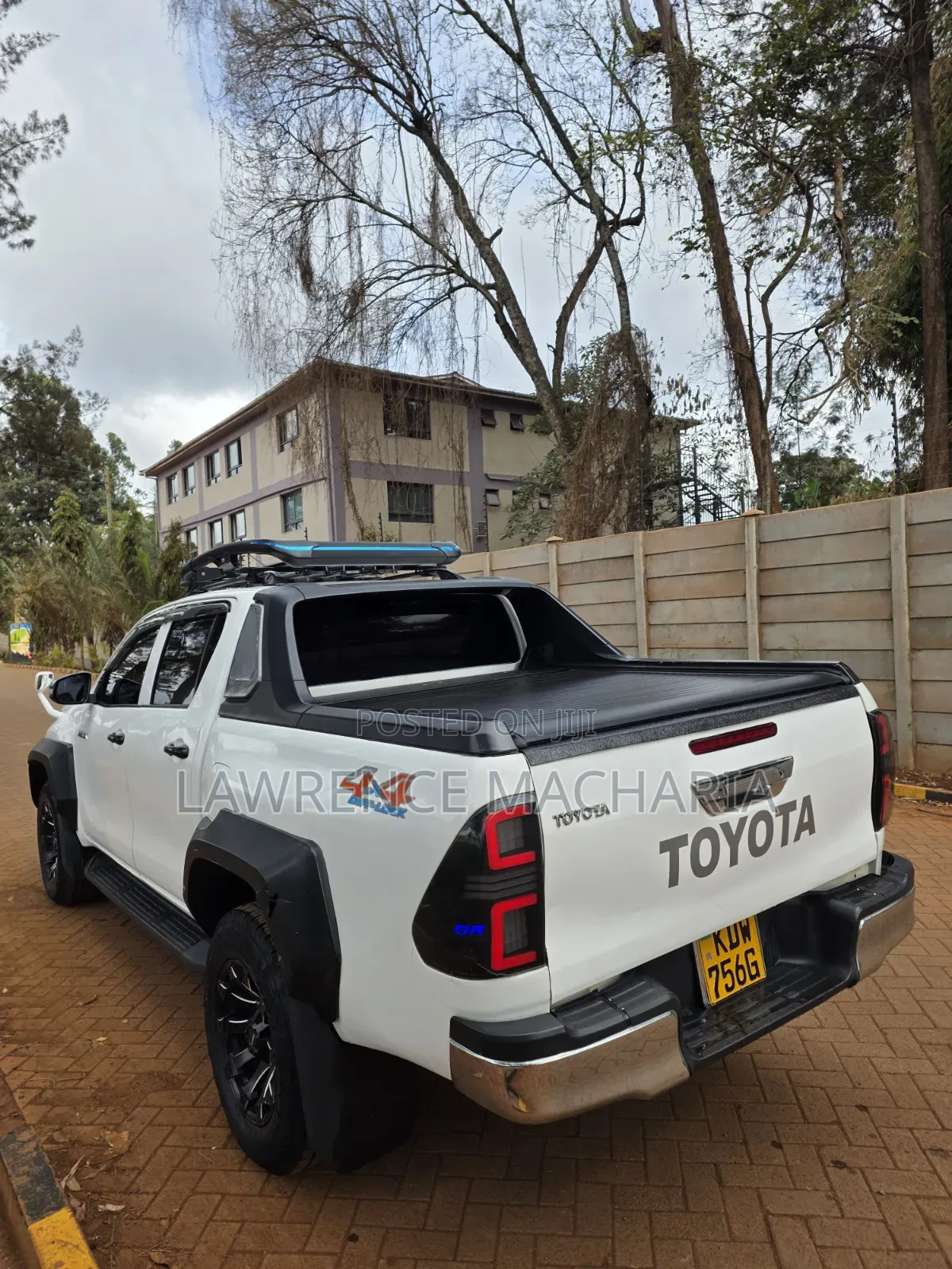 Toyota Hilux 2017 White