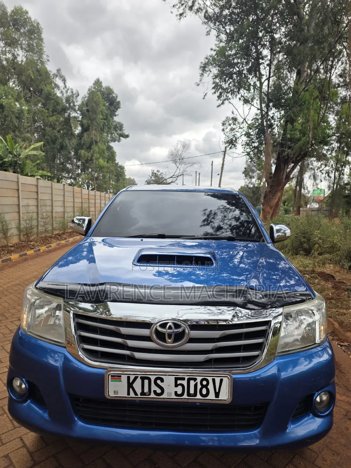Toyota Hilux 2015 Blue