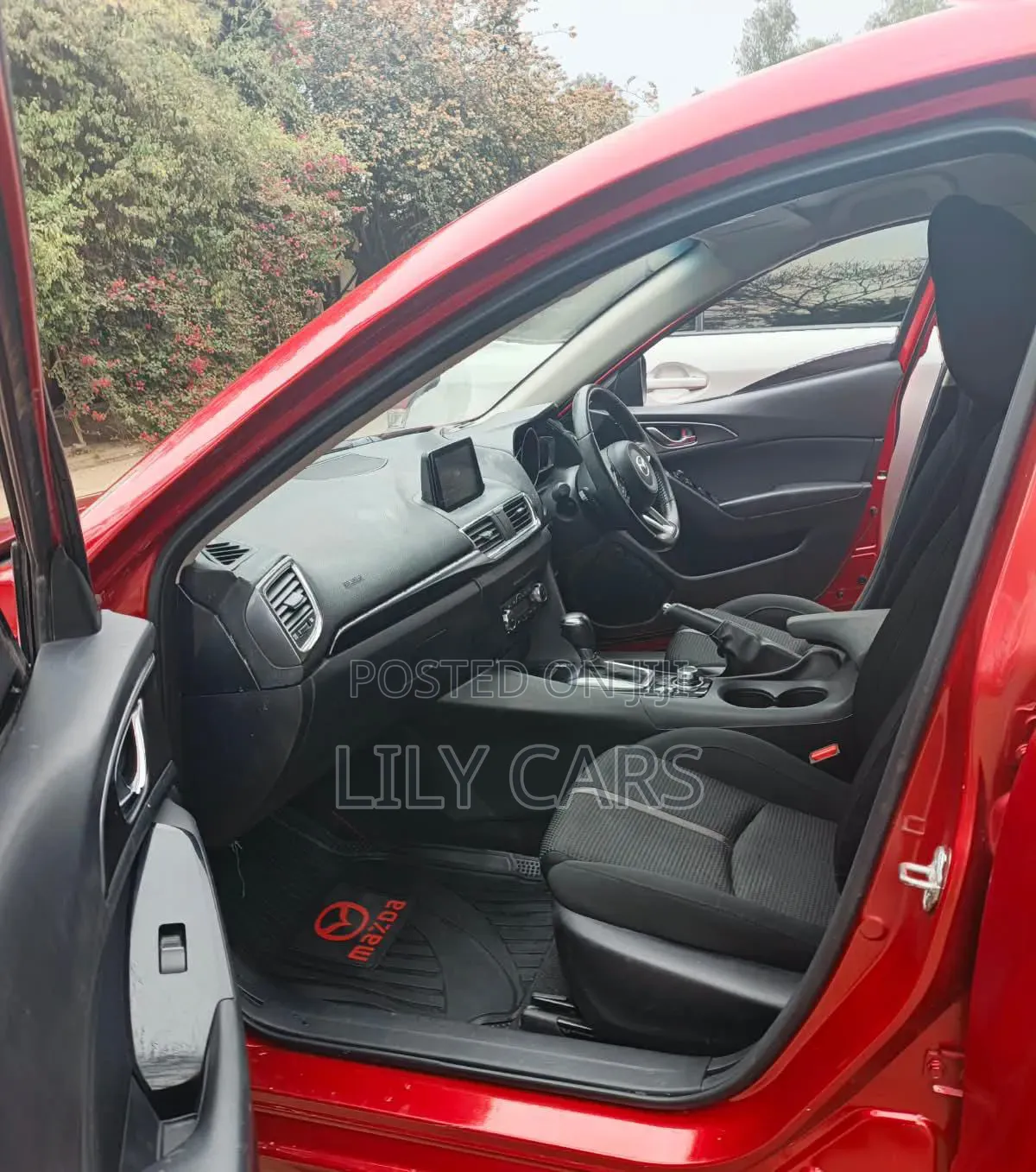 Mazda Axela 2015 Red