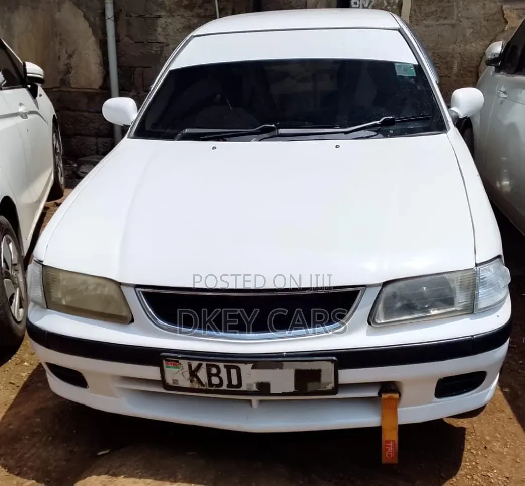 Nissan FB15 2003 White