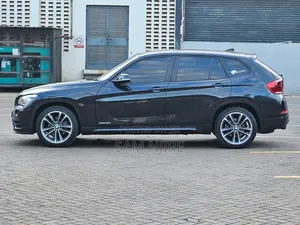 BMW X1 xDrive28i AWD 2016 Black