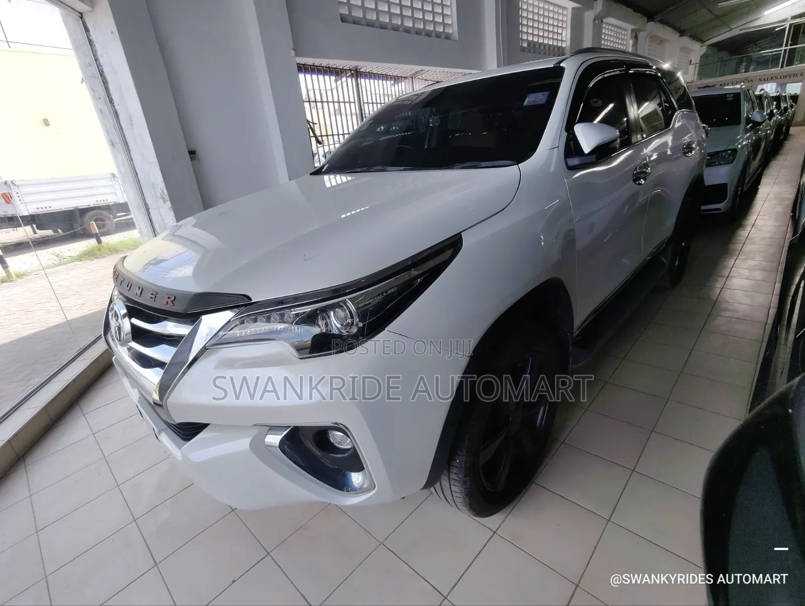 Toyota Fortuner 2.8 D AWD 2019 White