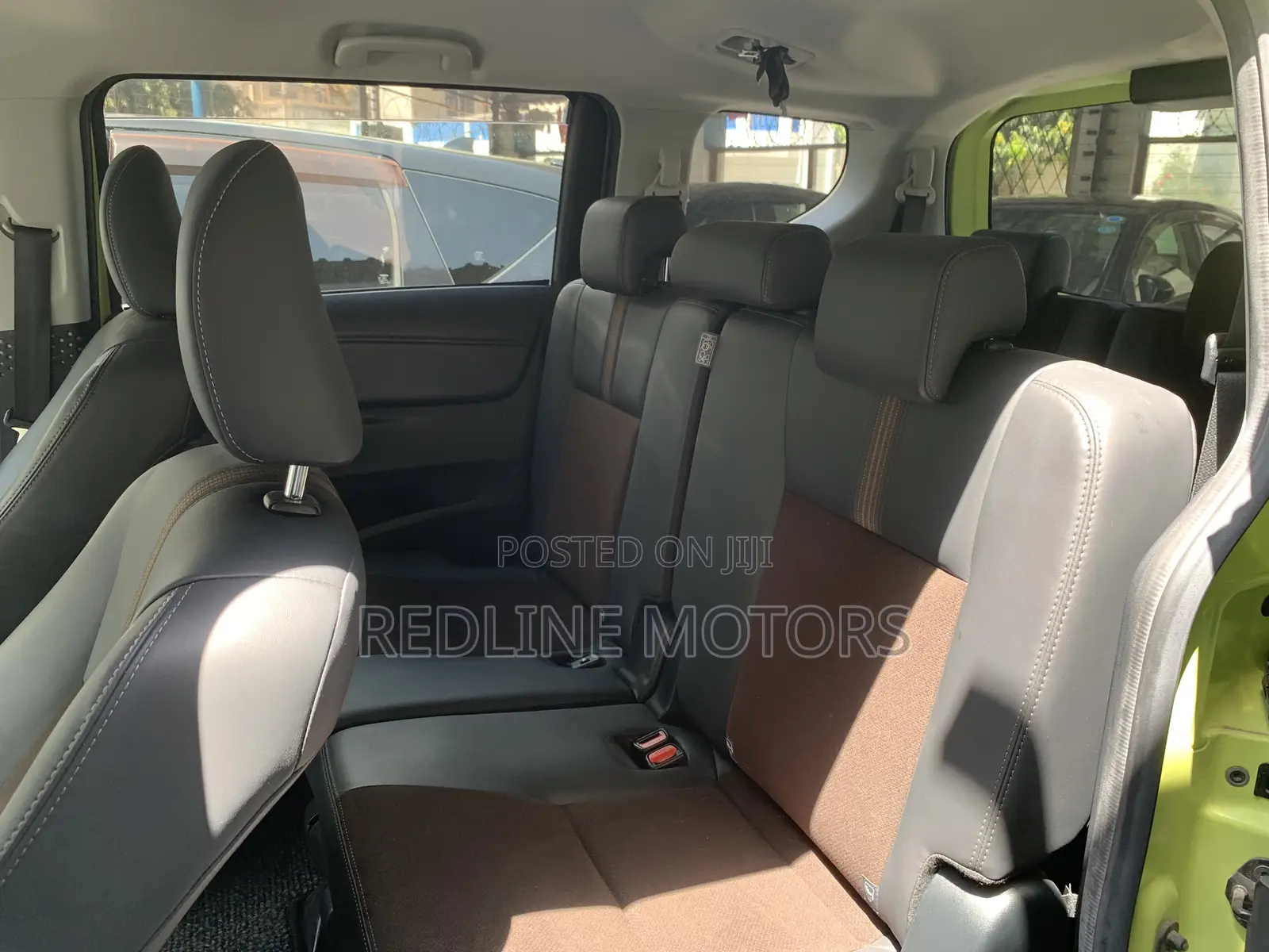 Toyota Sienta 1.5 FWD 2019 Green