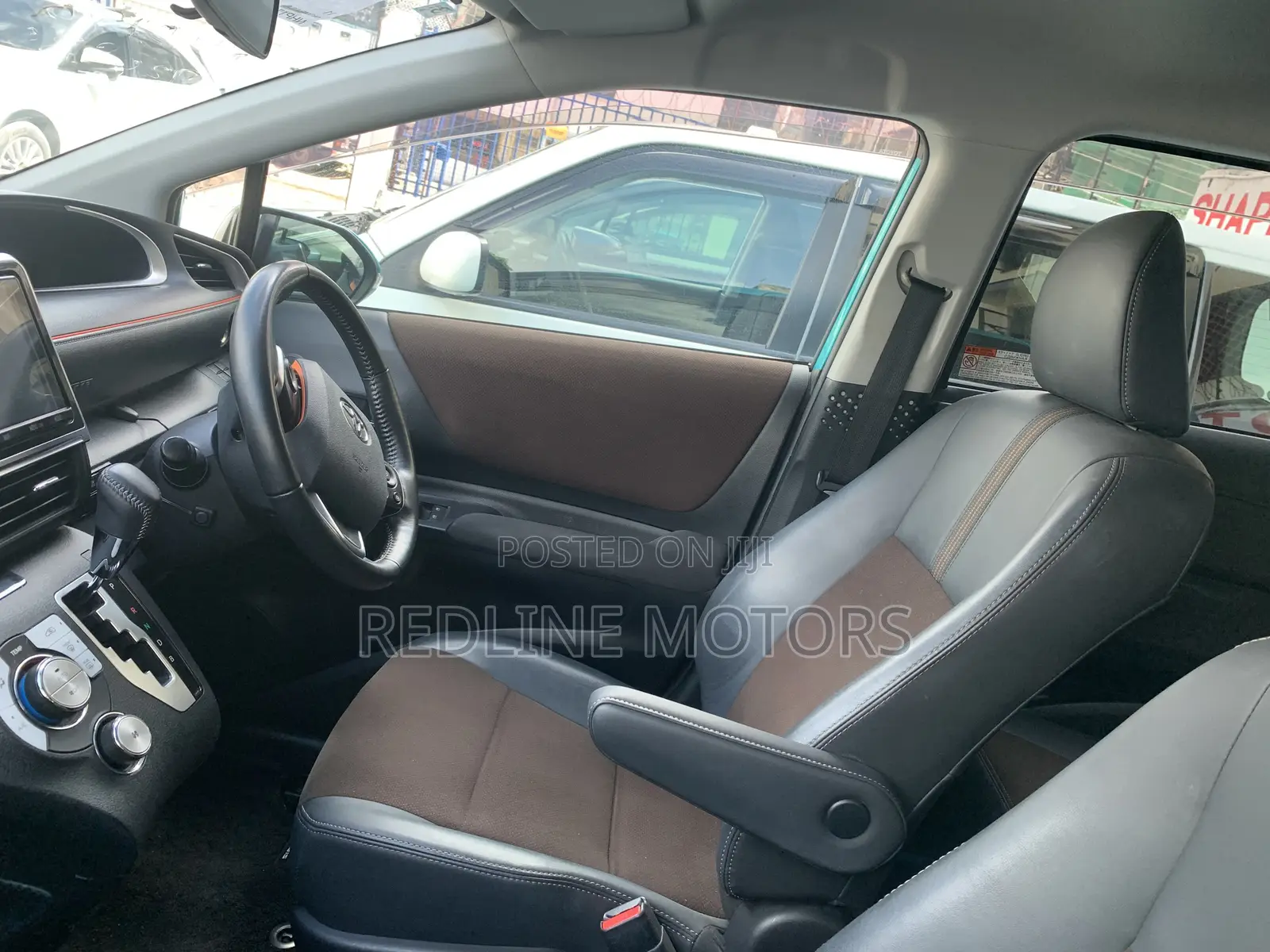 Toyota Sienta 1.5 Hybrid FWD 2019 Teal