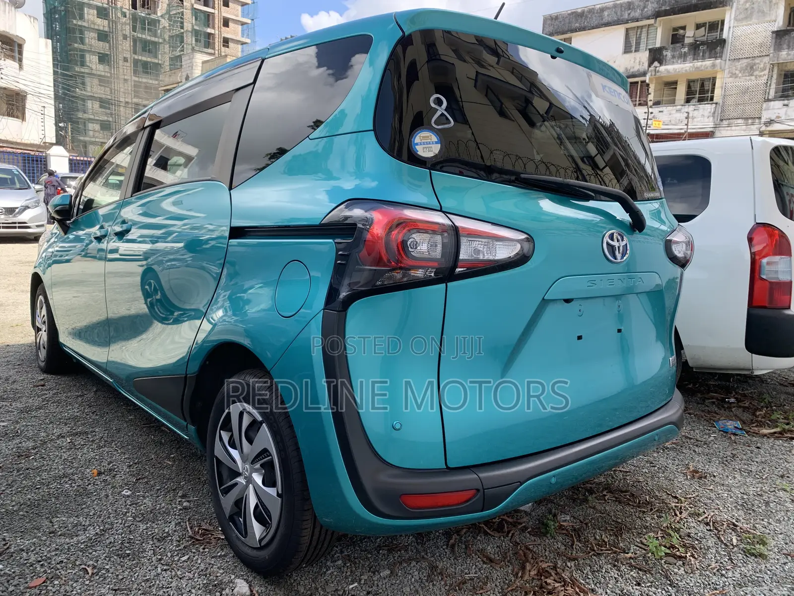 Toyota Sienta 1.5 Hybrid FWD 2019 Teal