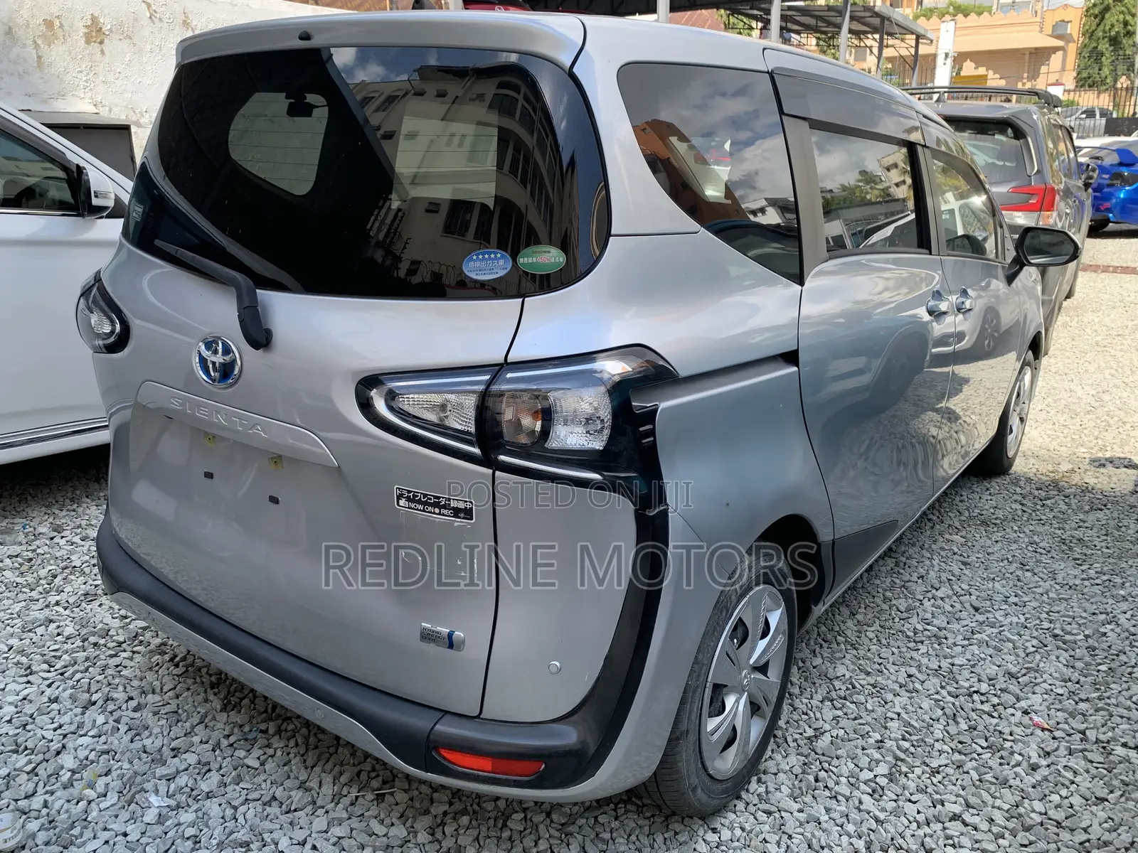 Toyota Sienta 1.5 Hybrid FWD (6-seater) 2019 Silver
