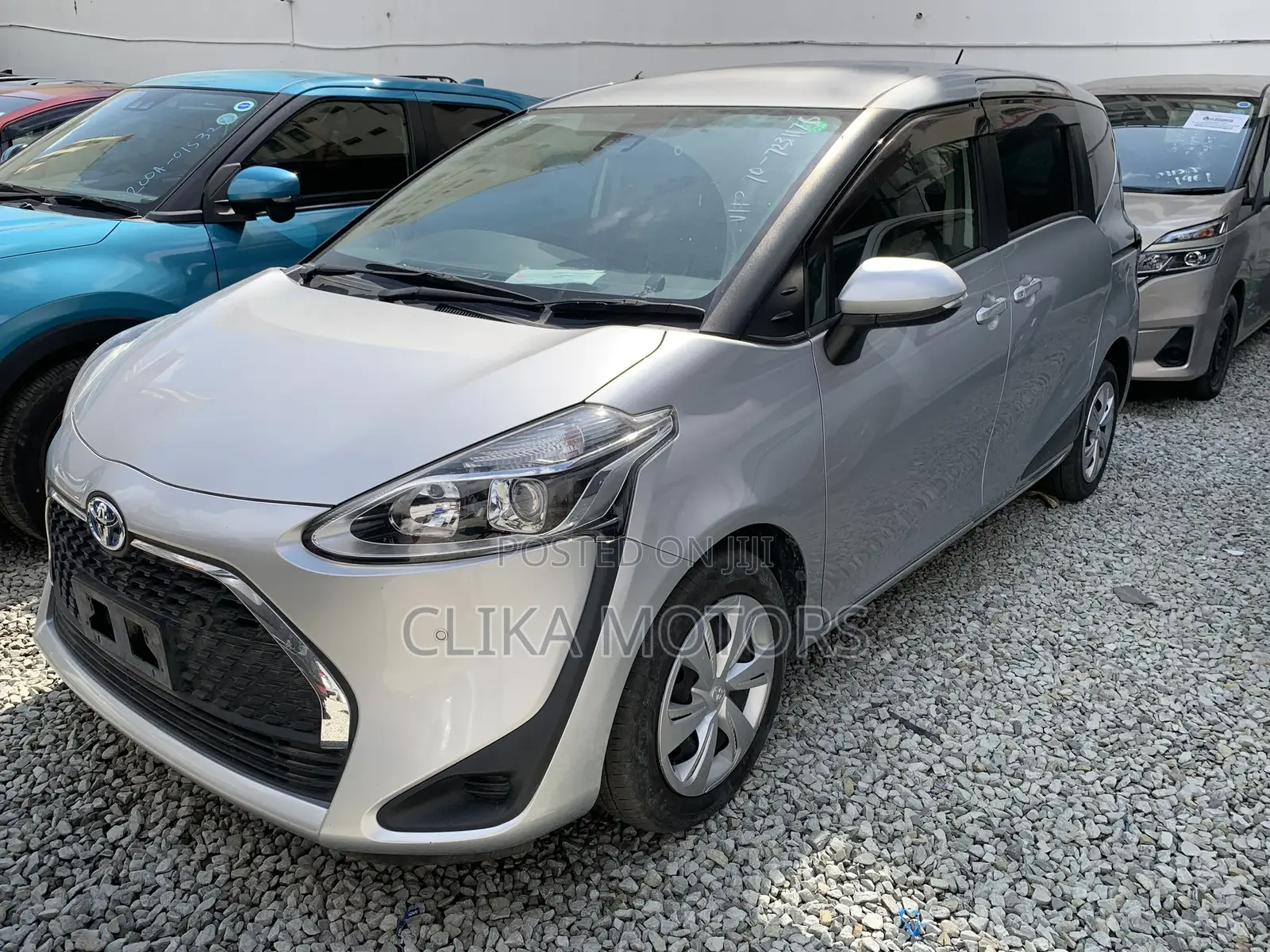 Toyota Sienta 1.5 Hybrid FWD (6-seater) 2019 Silver