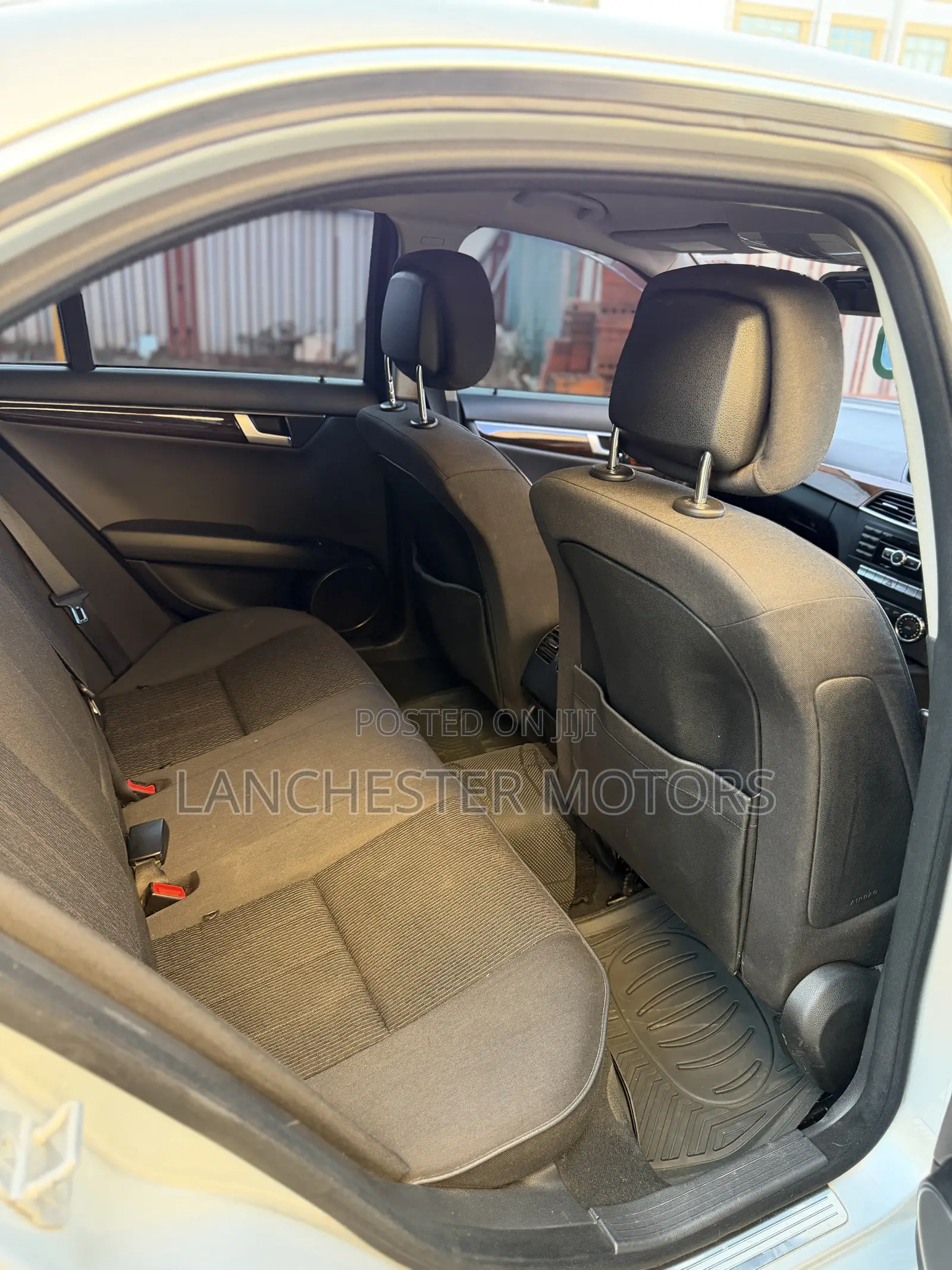 Mercedes-Benz C200 2011 Silver