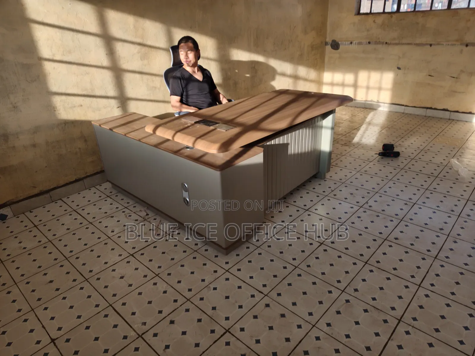 Executive Office Desk With Storage Cabinet
