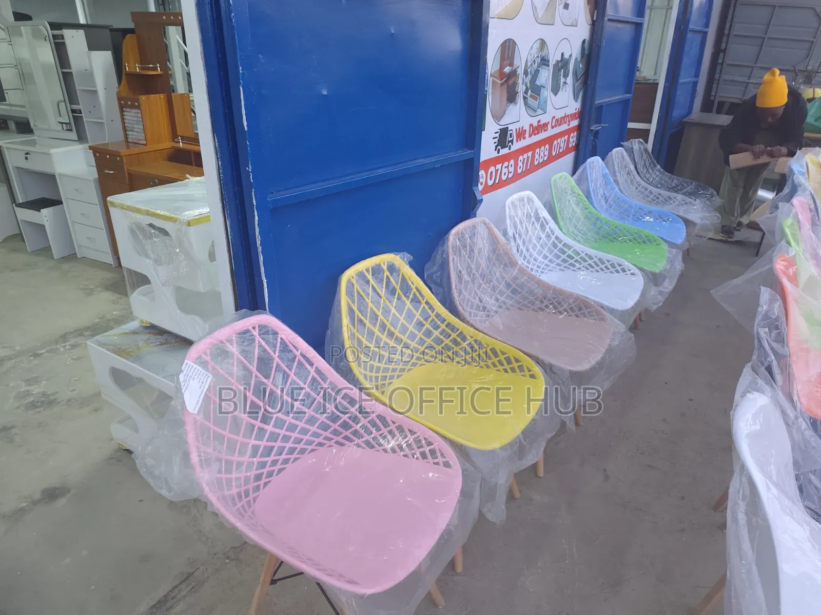 Stylish Plastic Eames Chair