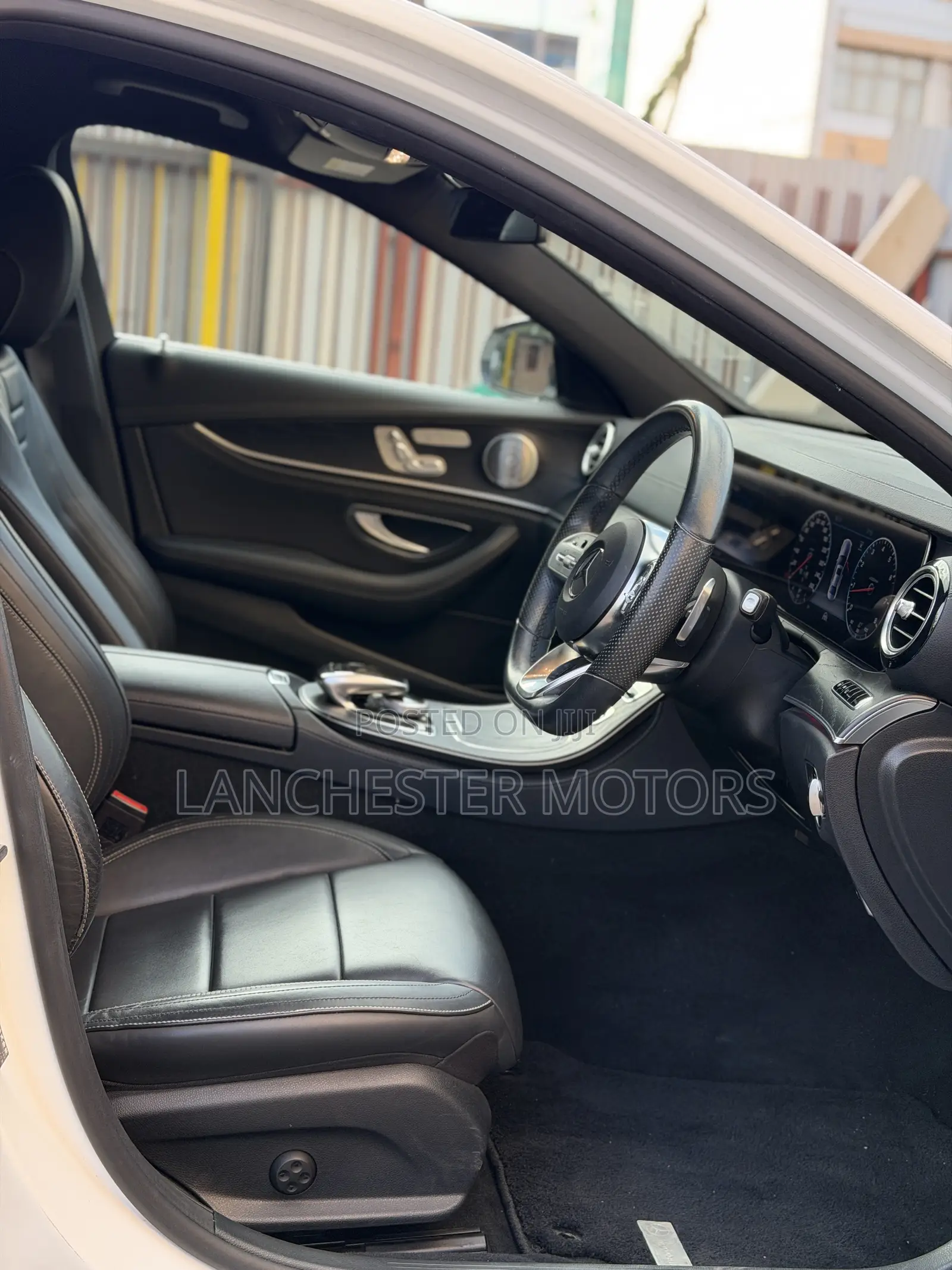 Mercedes-Benz E300 2019 White