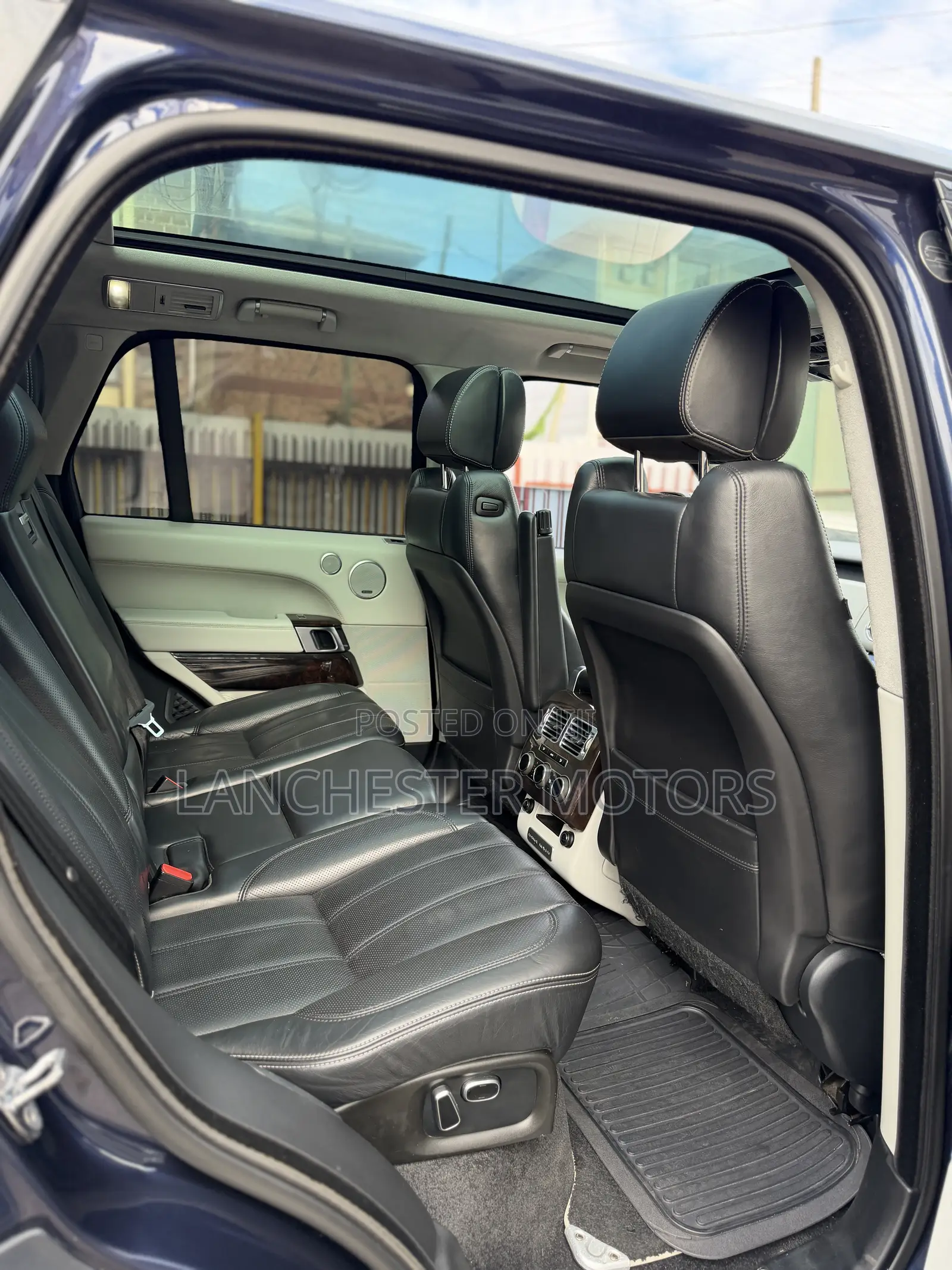Land Rover Range Rover Vogue 2016 Blue
