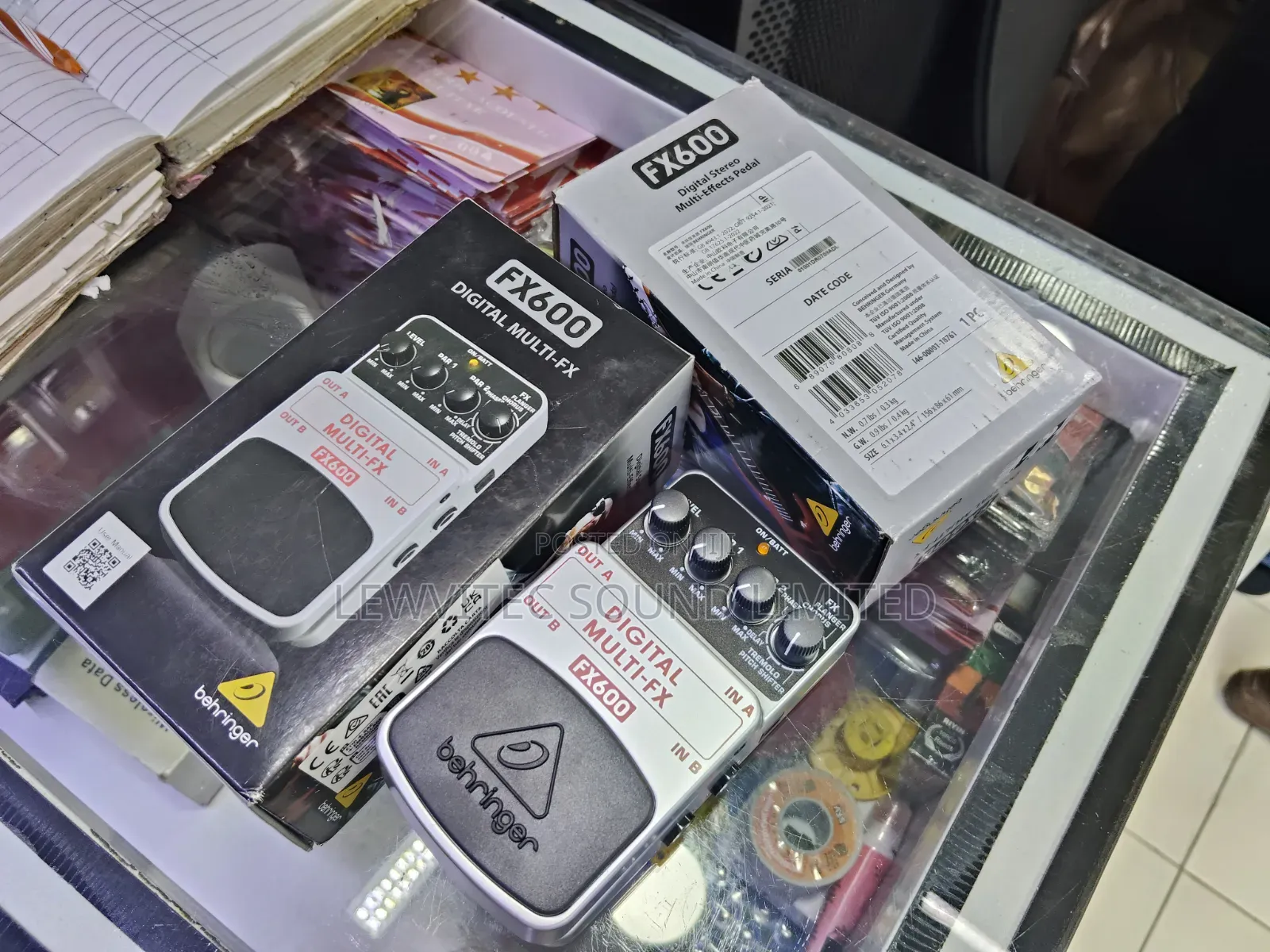 Behringer Guitar Pedal