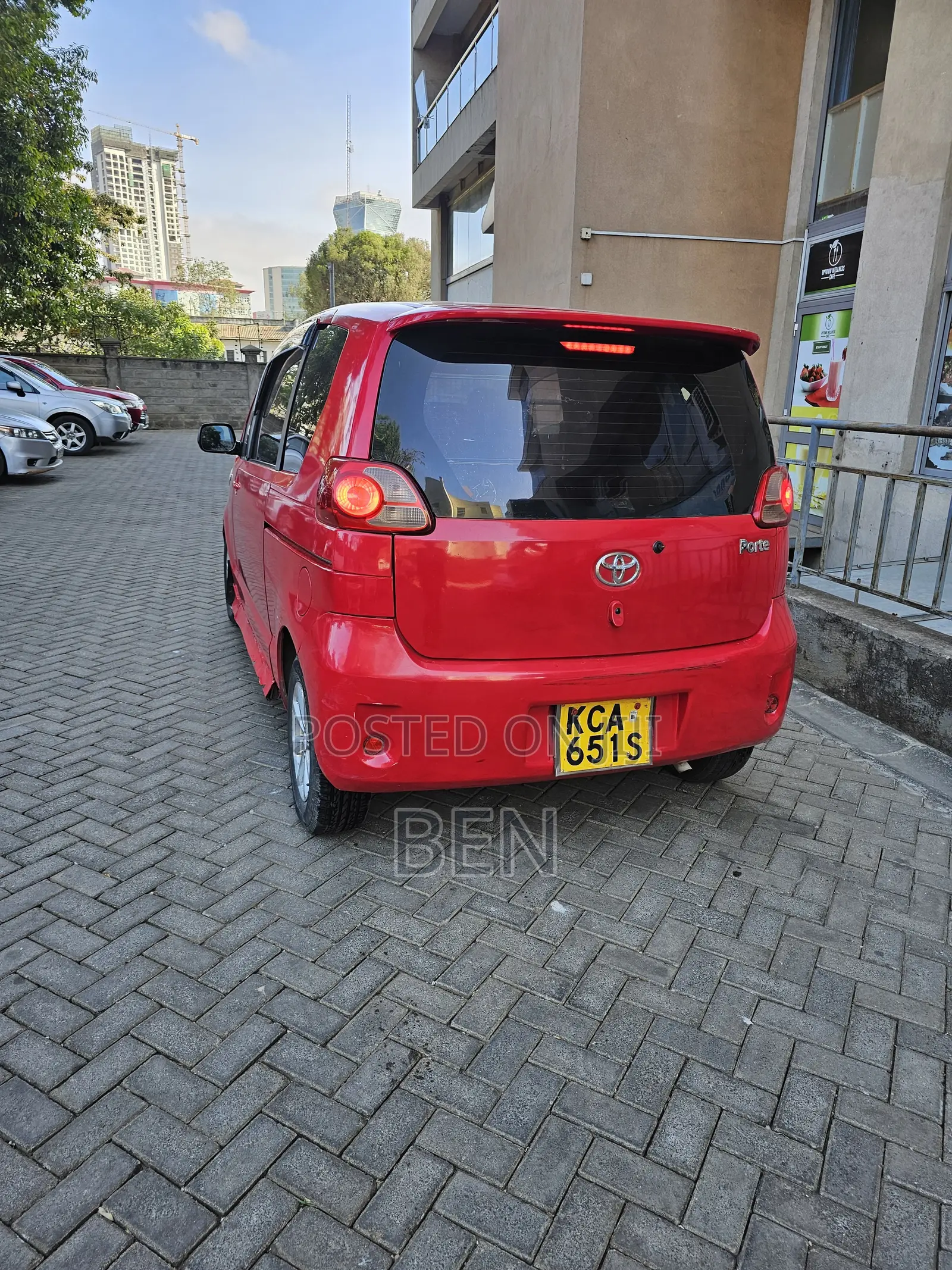 Toyota Porte 1.3 FWD 2009 Red