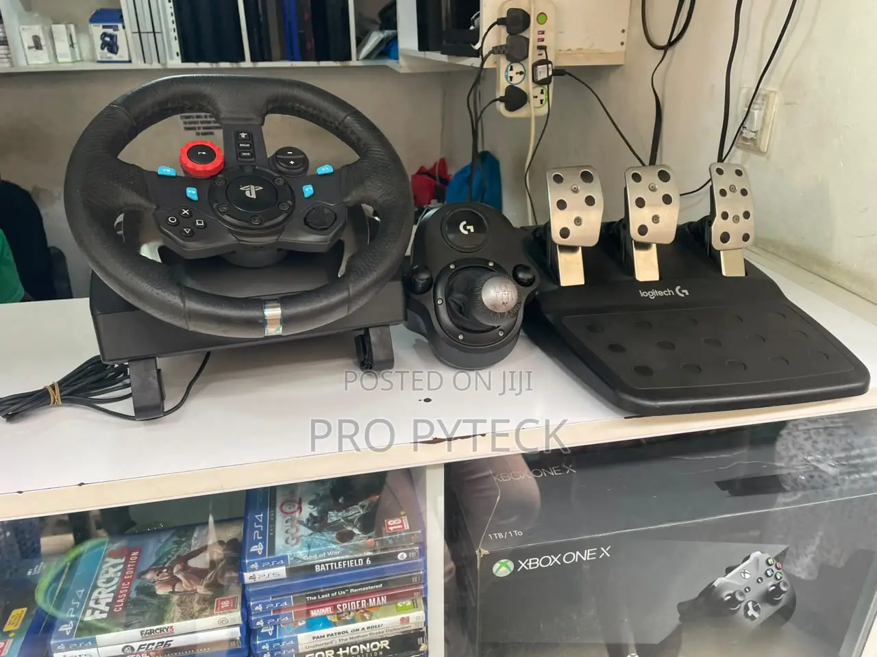 Logitech G29 Racing Wheel + Pedals – PS4/PS5/PC | Ex-Uk