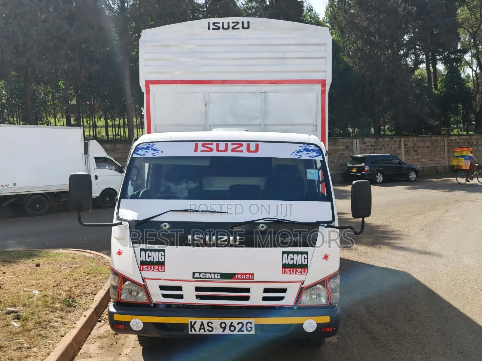 Isuzu NPR Local