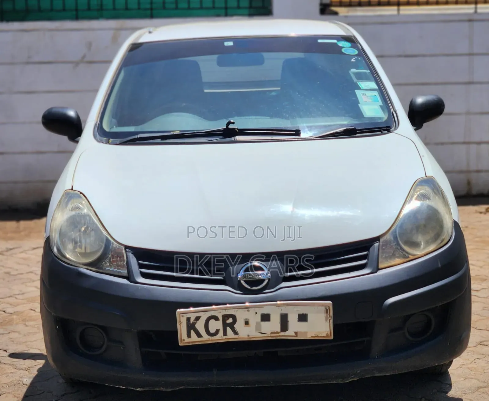 Nissan Advan 2013 White