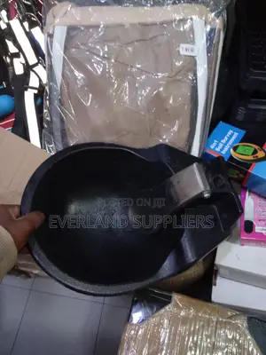 Large Capacity Cow Water Bowl - Cast Iron