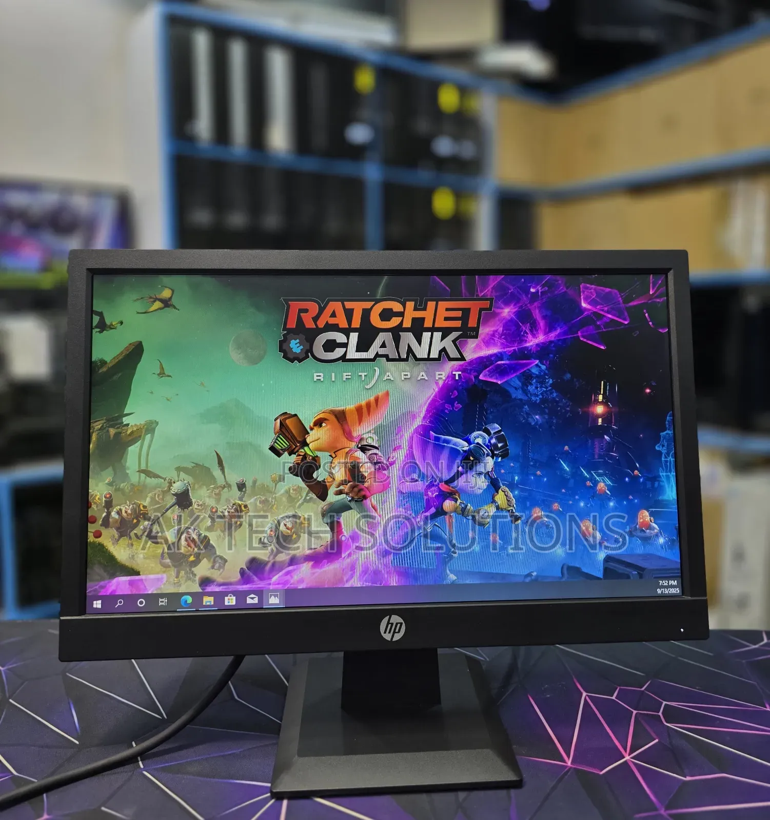HP P19bg4 Monitor 
19 Inch 
Vga 
 at KSH 4500
