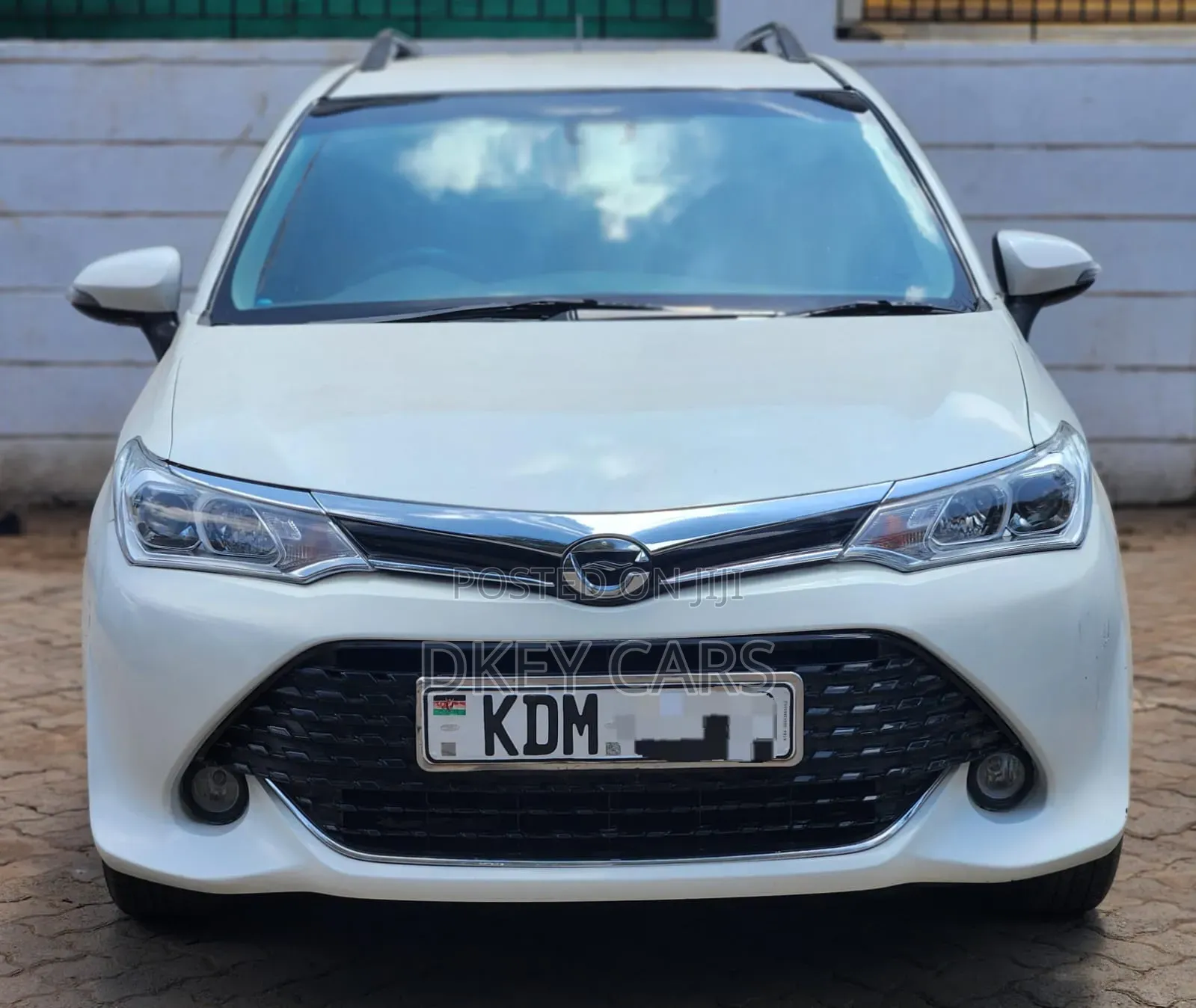 Toyota Corolla Fielder 2016 White