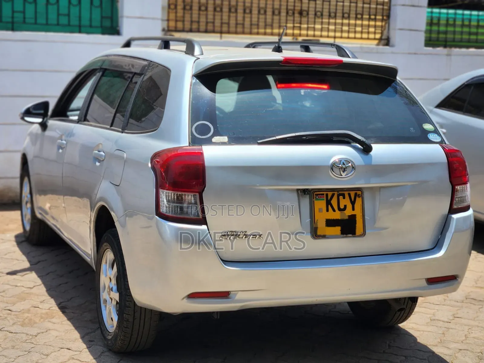 Toyota Corolla Fielder 2013 Silver