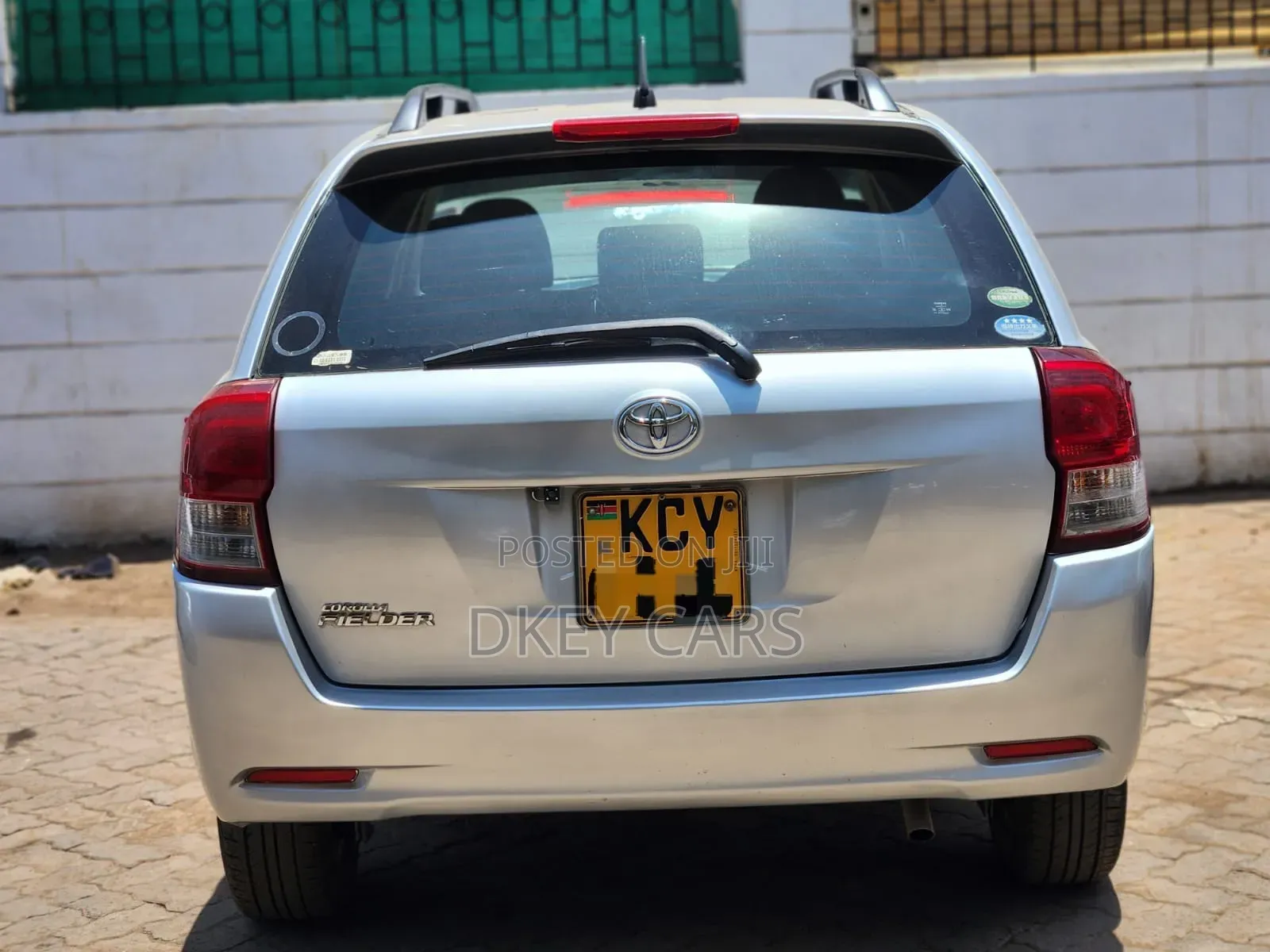 Toyota Corolla Fielder 2013 Silver