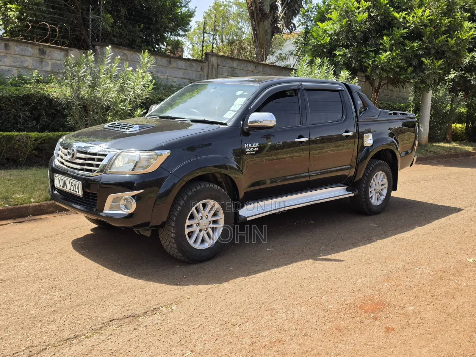 Toyota Hilux 3.0 D-4D 4x4 2014 Black