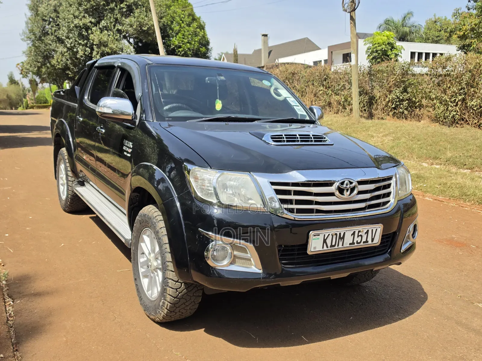 Toyota Hilux 3.0 D-4D 4x4 2014 Black