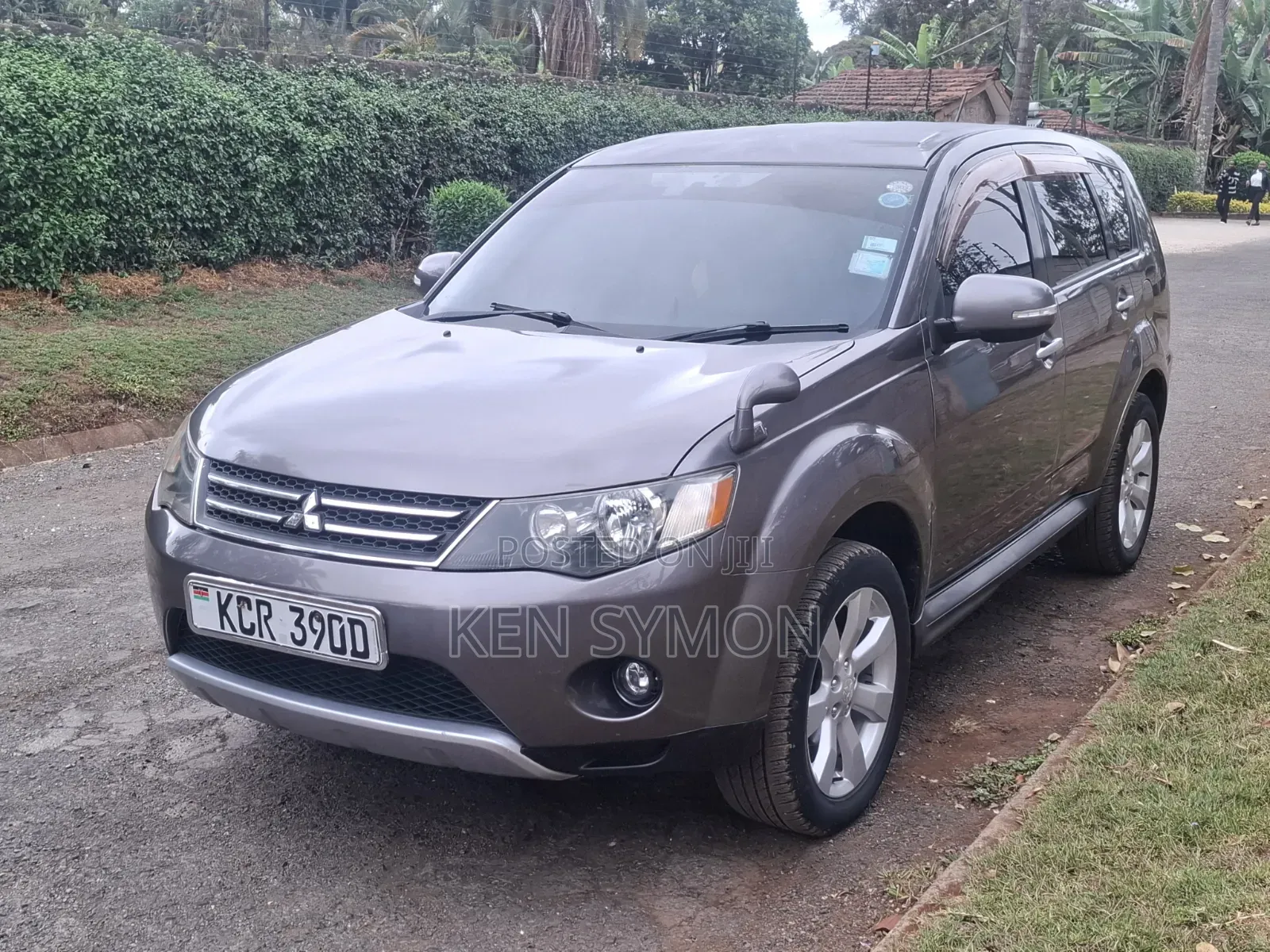 Mitsubishi Outlander ES 2012 Brown