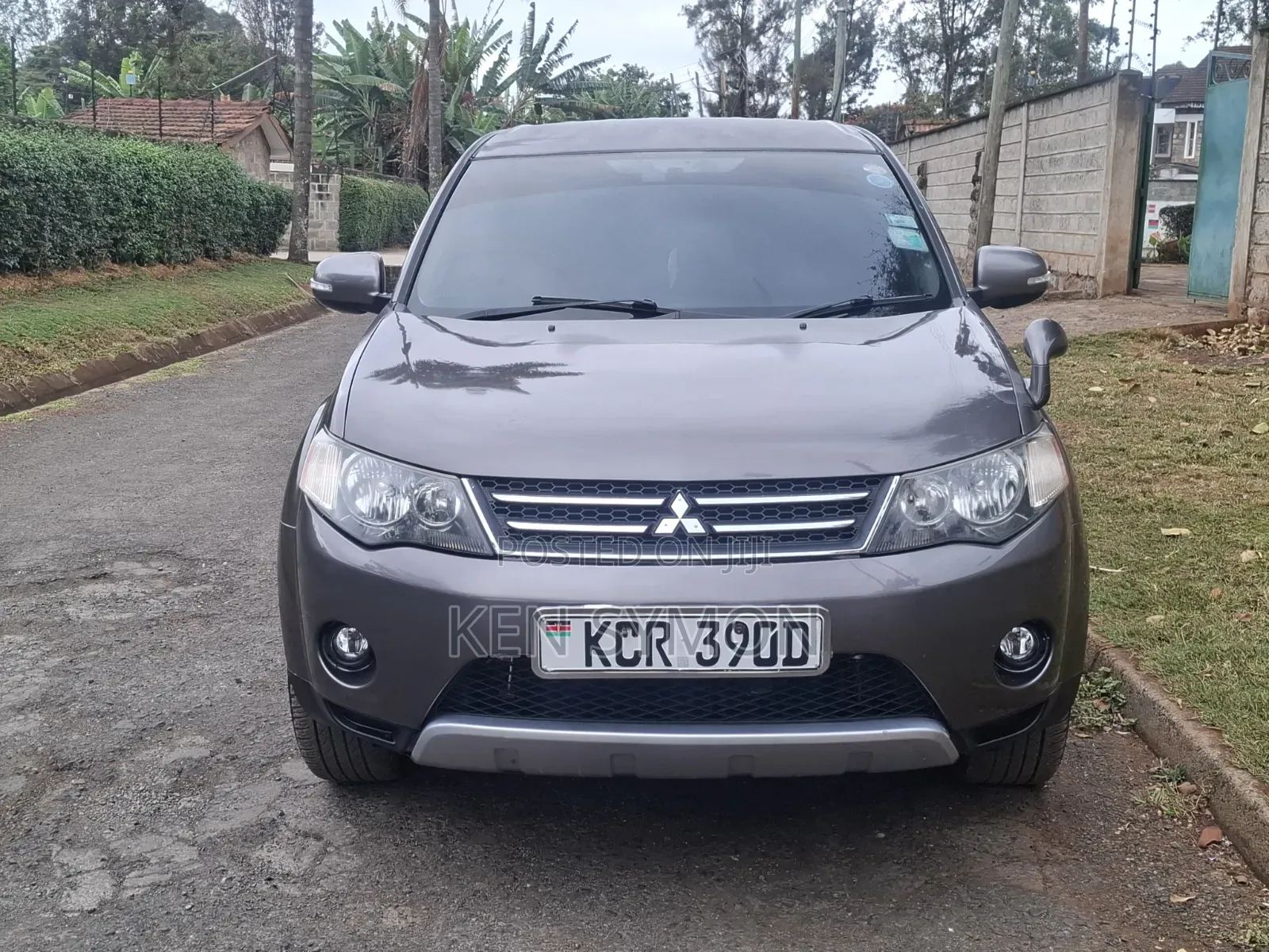 Mitsubishi Outlander ES 2012 Brown