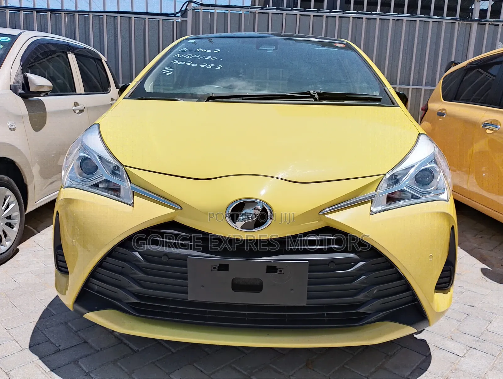 Toyota Vitz 1.3 FWD 5dr 2019 Yellow