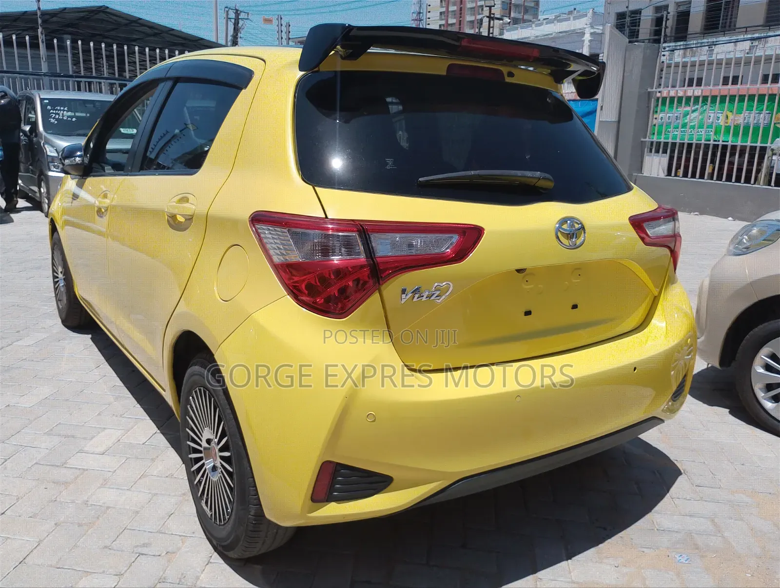 Toyota Vitz 1.3 FWD 5dr 2019 Yellow