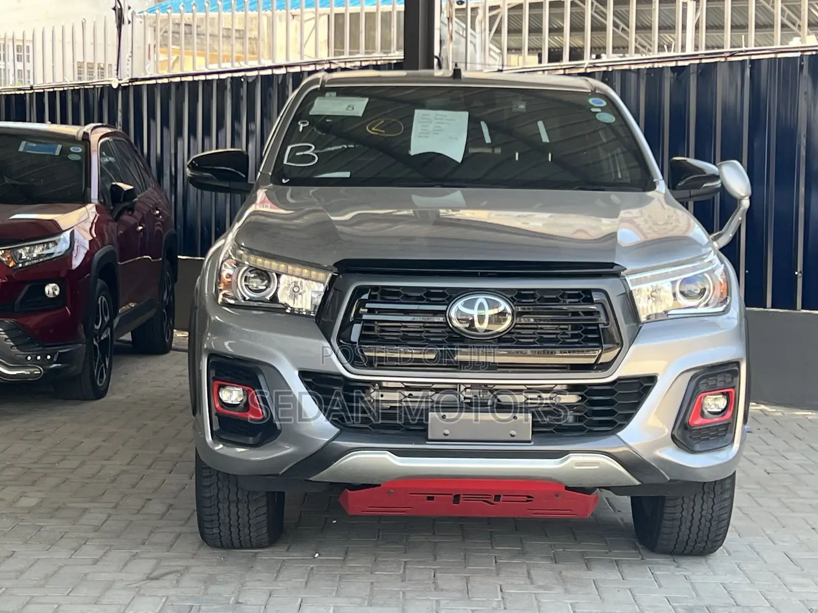 Toyota Hilux 2020 Gray